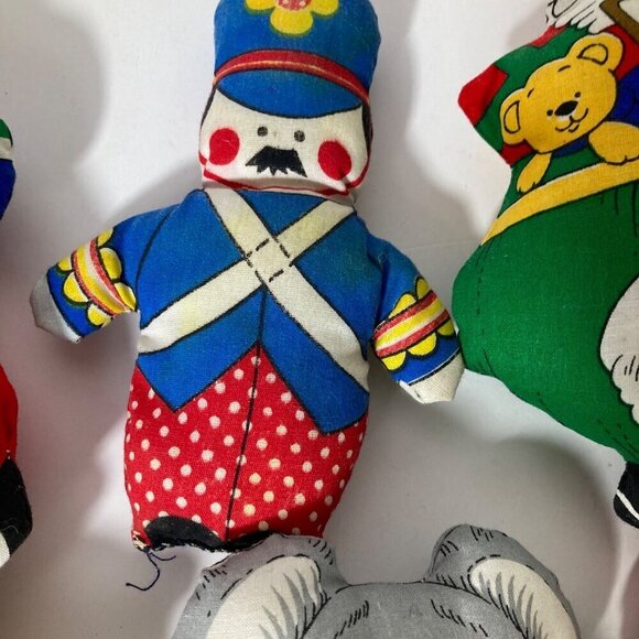 Wooden Christmas Tree Basket Sawmill Critters Selmer TN Handmade Critters 9 x 10 - Picture 11 of 11